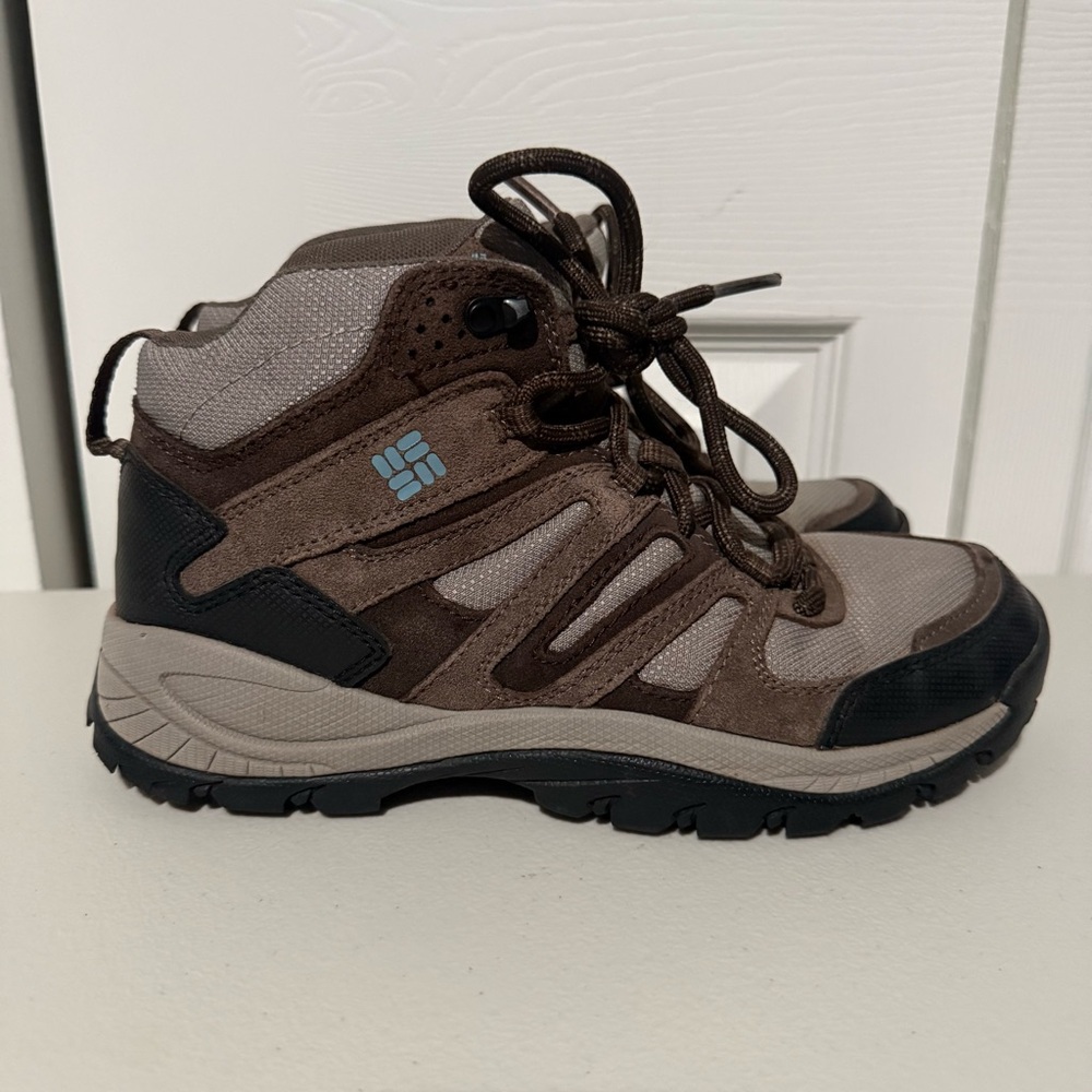 COLUMBIA Women's 7.5 OMNI-GRIP Woodburn MID TOP Leather Hiking Boots BL3913-221